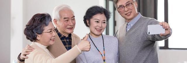 如何以最低费用打电话？（省钱的通讯方式、电话费降低的技巧）