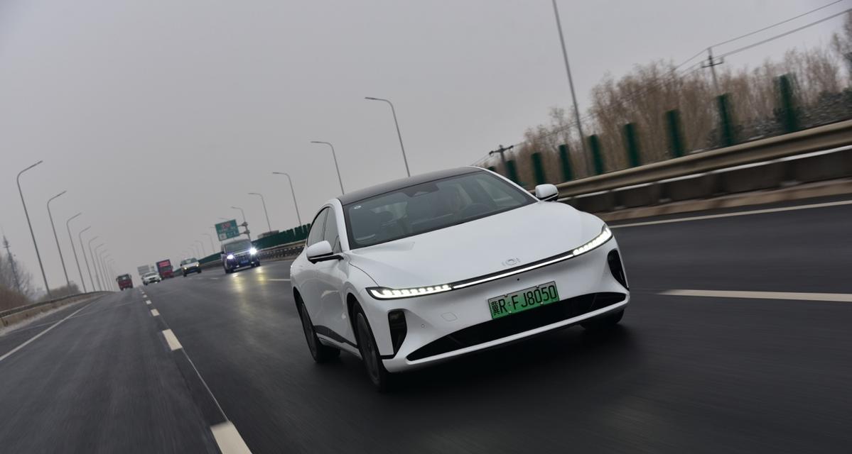长安轿跑（一款令人热血沸腾的青春座驾）