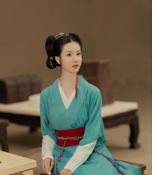探讨颜值8分的魅力——从内外兼修看美的真谛（颜值8分的奇妙之处，美丽绽放的秘密）