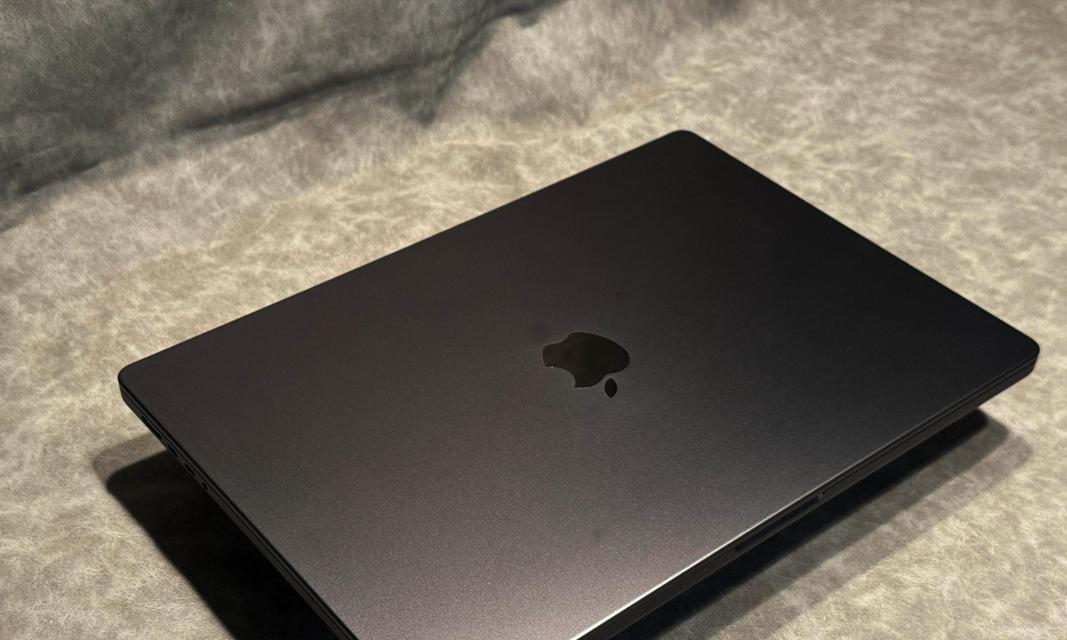 新手MacBook使用入门指南（轻松掌握MacBook的基本操作，助你快速上手）