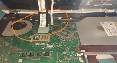 如何清灰你的华硕电脑（简单易行的步骤让你的电脑保持良好状态）