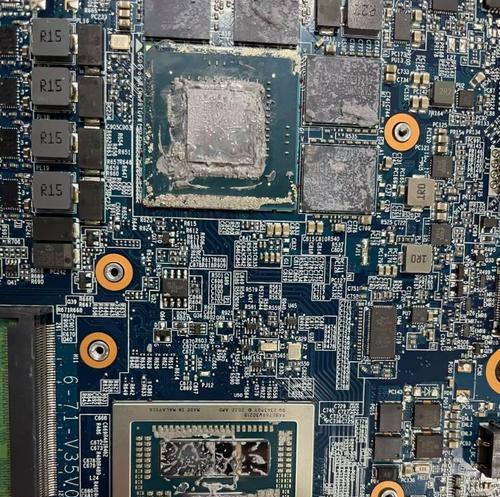 电脑换杯后无法正常开机的故障排除（探究电脑更换杯子后出现无法开机的原因与解决方法）